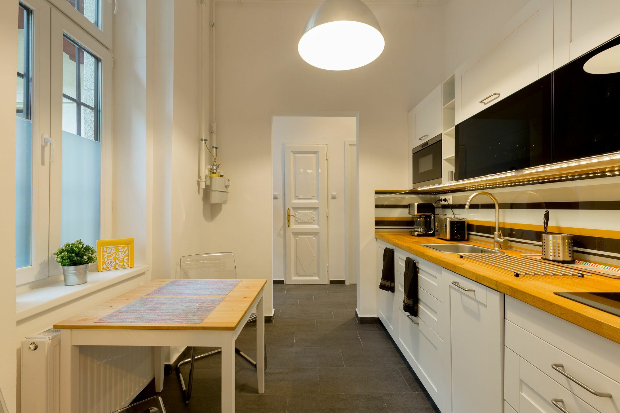 Bpm-Kate'S Central Home In Budapest Exterior photo